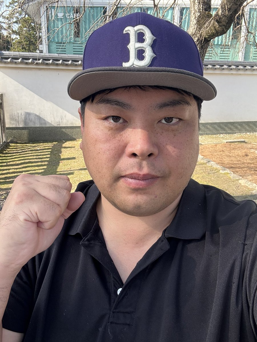 【ご報告】
もう我慢の限界だ。
学校側はデスドルに動画を送るなって被害者を見殺しにする気満々じゃないか。
アンケートは形だけだろ？
その間にも苦しめられている子供たちは山ほどいるんだよ。
子供の見えない言えないを透明化すべき。
へずまりゅうは全国の学校にカメラを設置するよう動きます。