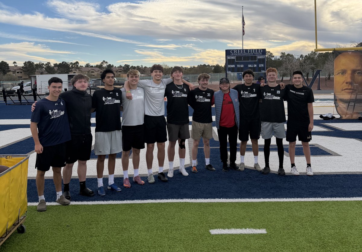 Rogue Kicking tweet media