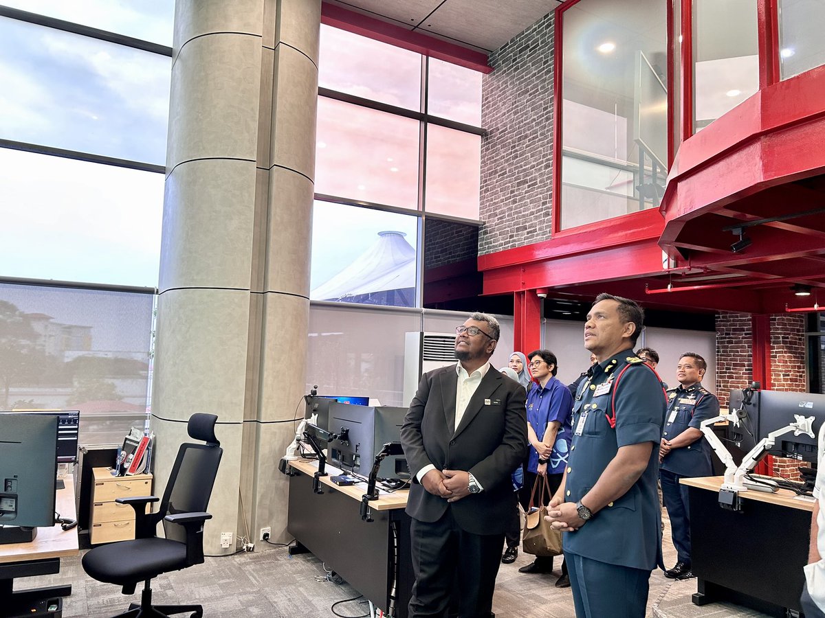 𝐀𝐠𝐞𝐧𝐬𝐢 𝐍𝐮𝐤𝐥𝐞𝐚𝐫 𝐌𝐚𝐥𝐚𝐲𝐬𝐢𝐚 𝐝𝐚𝐧 𝐉𝐚𝐛𝐚𝐭𝐚𝐧 𝐁𝐨𝐦𝐛𝐚 &amp; 𝐏𝐞𝐧𝐲𝐞𝐥𝐚𝐦𝐚𝐭 𝐌𝐚𝐥𝐚𝐲𝐬𝐢𝐚 (𝐉𝐁𝐏𝐌) 𝐊𝐮𝐤𝐮𝐡𝐤𝐚𝐧 𝐊𝐞𝐫𝐣𝐚𝐬𝐚𝐦𝐚 𝐒𝐭𝐫𝐚𝐭𝐞𝐠𝐢𝐤 𝐒𝐞𝐥𝐚𝐫𝐚𝐬 𝐃𝐓𝐍𝐍 𝟐𝟎𝟑𝟎

facebook.com/share/1G6vUfkm…

#agensinuklearmalaysia