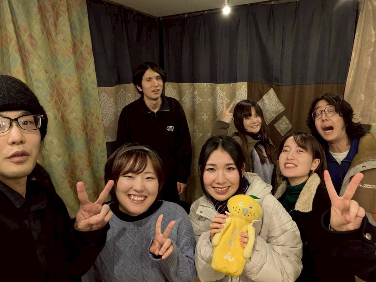 PrototypeHi's tweet image. #理ンプロ 昨日終演しました！
心置きなくインプロした！楽しいチームでした！

同じ本を読んで即興のシーン作りを行う取り組みがシーンにそのまま還元される側面もありながら、チームが出来上がっていくことにも貢献していたことを感じます。興味深い企画でした！

ご来場ありがとうございました！！