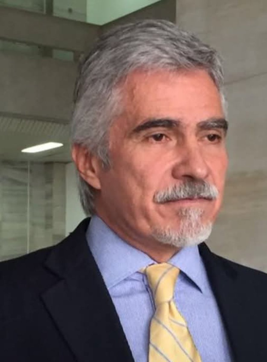 ESTE ES EL ROSTRO DE LOS QUE ORDENAN A LOS CRIMINALES GENERAR ZOZOBRA EN EL PAIS.

SON TAN PREDECIBLES ESTOS MAFIOSOS DE CUELLO BLANCO.

MENDEZ RUIZ ES QUIEN MANEJA LOS HILOS EN EL MP Y EN LAS CARCELES.