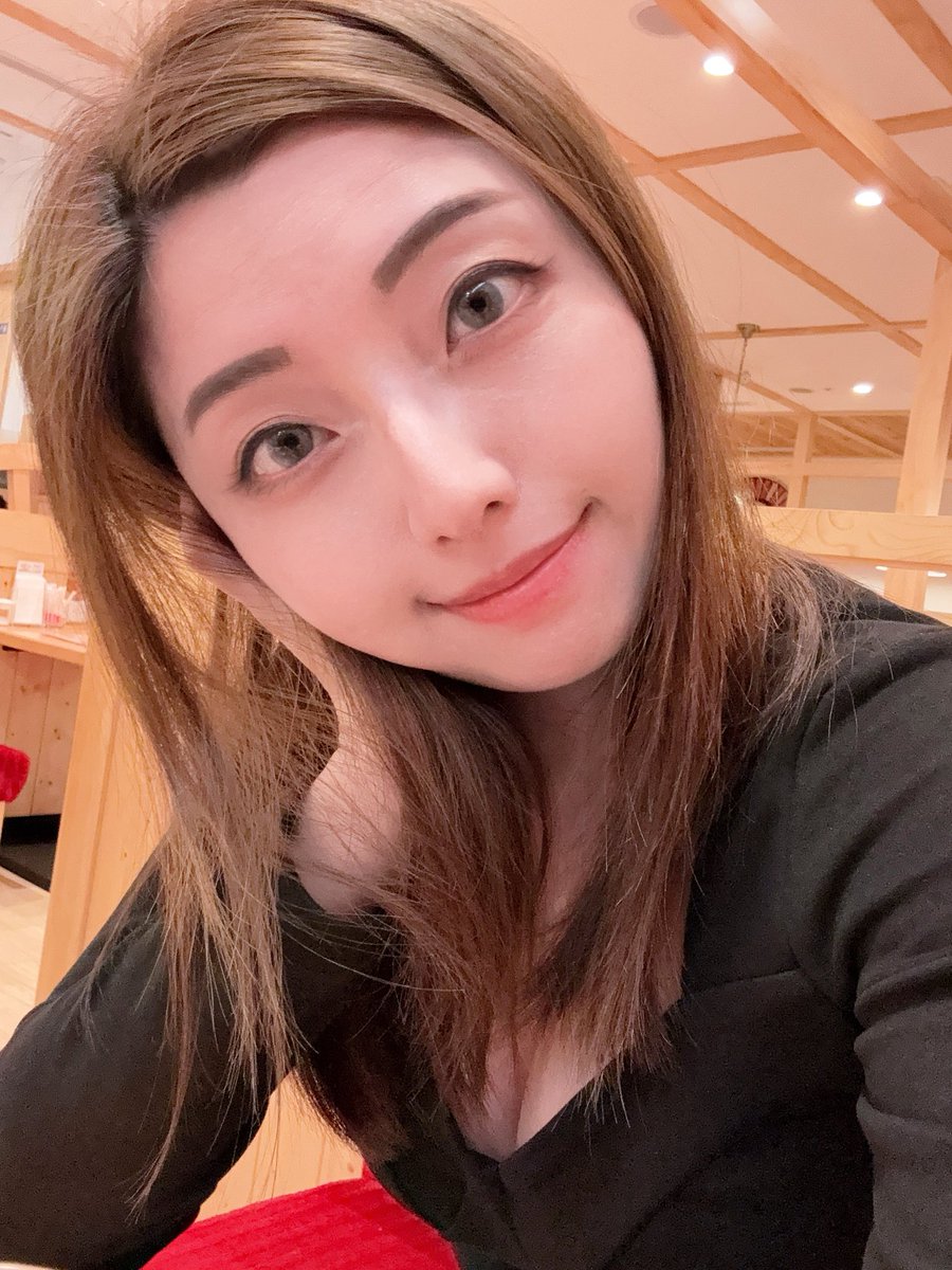 李映青 tweet media