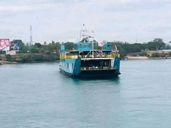 Good morning;
Four ferries are at your service.
Thank you for not smoking while  on board the vessels and in the waiting bays.
Use litter bins on board to dispose litter. 
We wish you a safe crossing and a successful week ahead.
 #PSSDTransport #Kenya_Ports #kmakenya #TransportKE