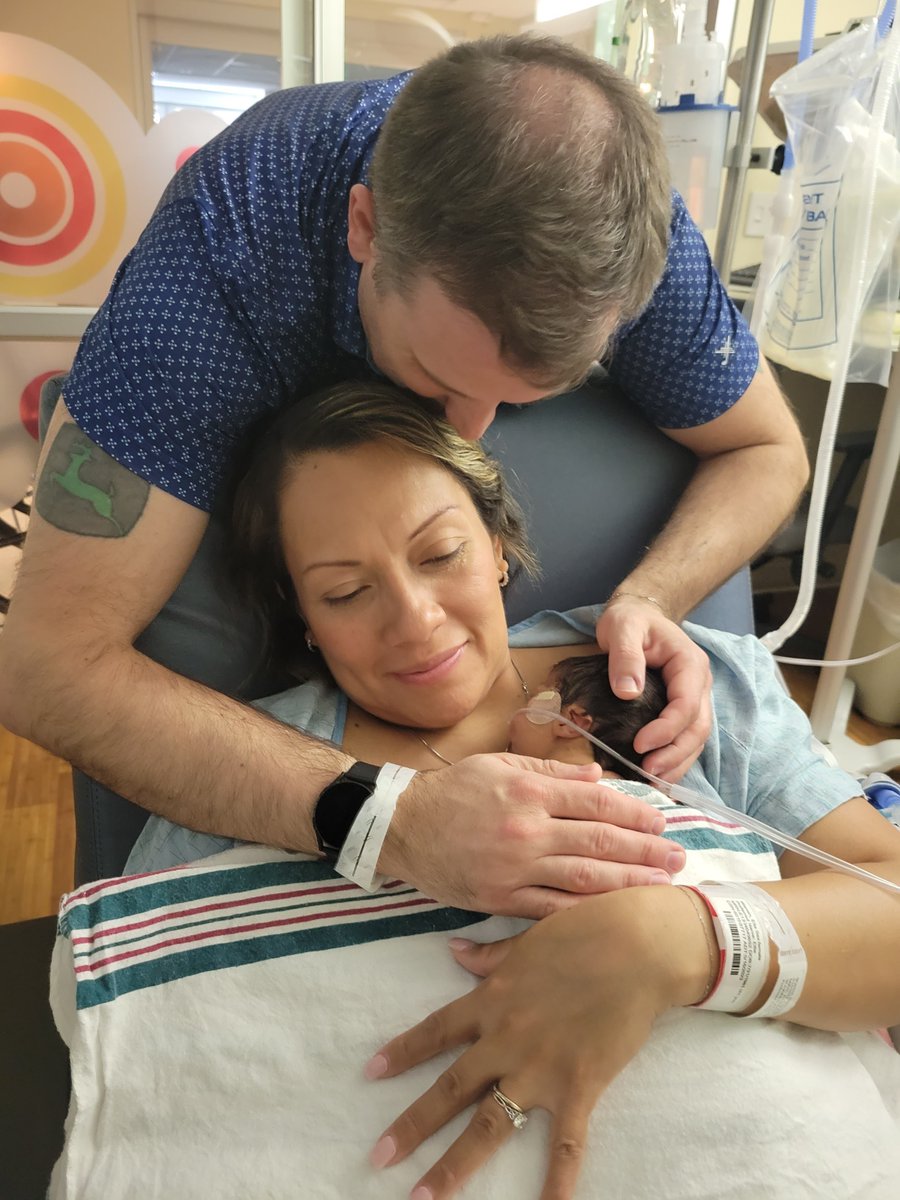 StLouisReview's tweet image. St. Margaret Mary Alacoque started Echoes of Love to support families who have experienced miscarriage or infant loss. This was inspired by the Warren family, whose daughter Ava passed away from Trisomy 18. 

Learn more here: stlouisreview.com/story/parish-m… 

📷: the Warren family.