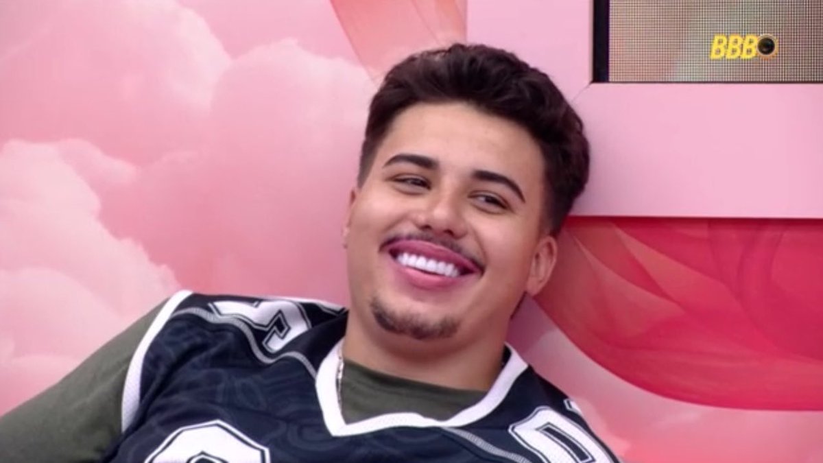 updatecharts's tweet image. Esposa de Pedro deixou de seguir ele no Instagram. #BBB26