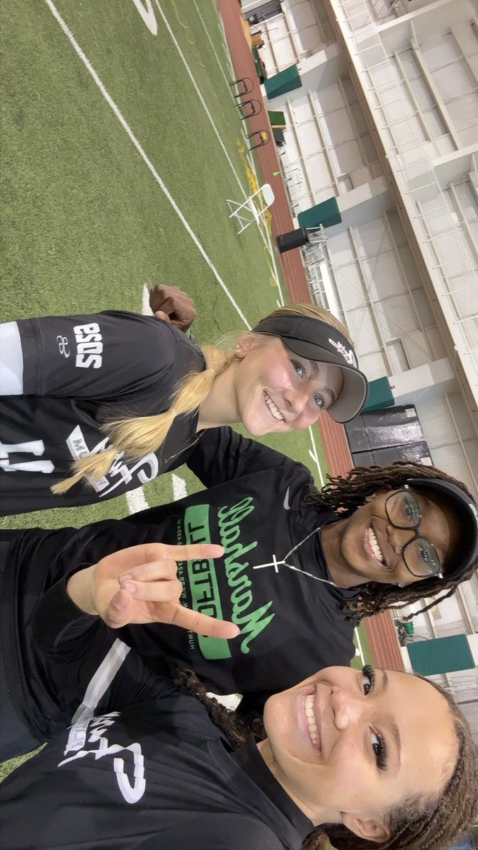 Emma Shelton 2028 “Kansas” tweet media