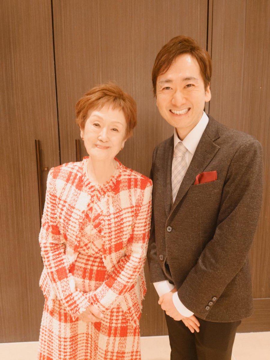 昨日、私が応援している、スマイル合唱やグループの皆様との親睦会でした。理事長岡田さん、宮城県南三陸町社会福祉協議会事務局長高橋様。ソプラニスタ木村さん。5月のチャリティーコンサート再開へ、気持ちを引き締めて頑張りましょう。盛り上がりました。