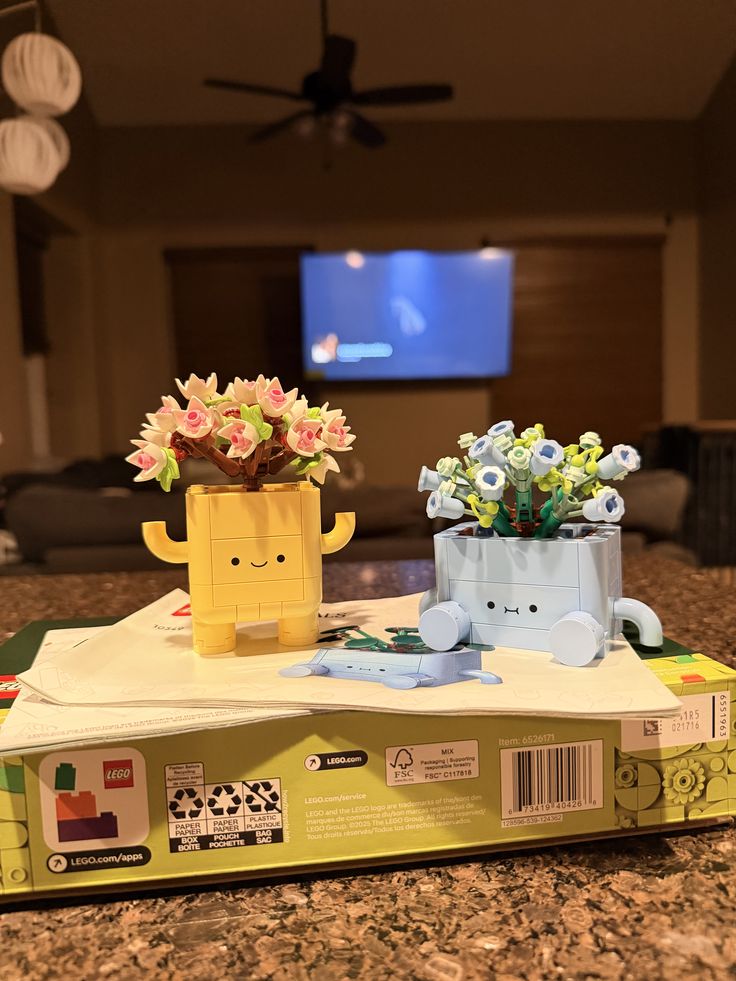 cutedreamvibes's tweet image. Happy plants with flowers💐