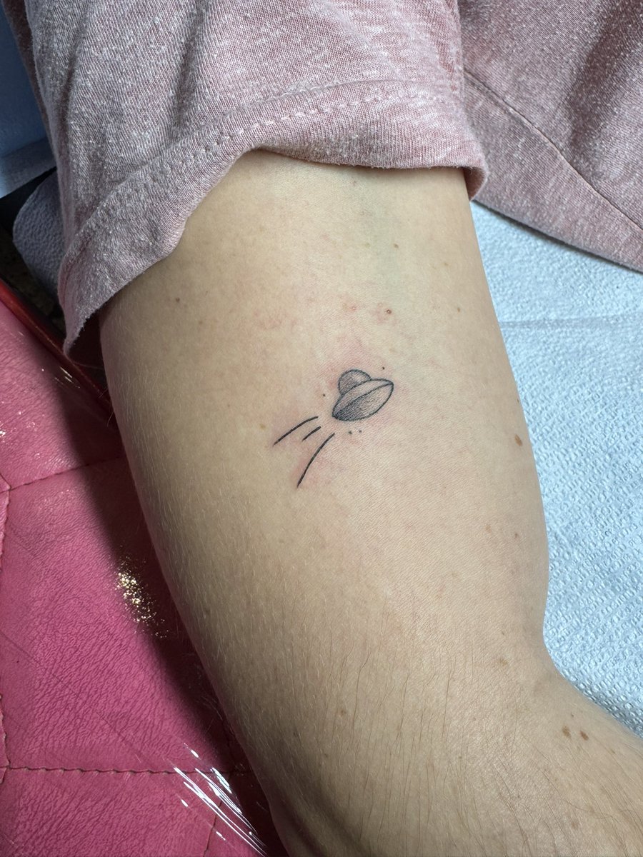 love_userr's tweet photo. Tattoos made in LA https://t.co/7WrmbuuWXI