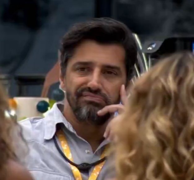 renaulttz's tweet photo. cowboy: “eu tenho pena dele” 
aline: “eu também”
sarah: “eu também”
sol: “eu também!” 

os próximos eliminados já temos #bbb26 https://t.co/AUmtl7gV2e
