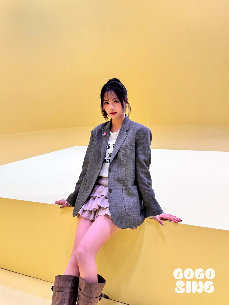 GOGOSING_SLL's tweet image. '외롭지 않네' 부르는 하나를 봐
외롭지 않네 ˳♪⁎˚

𝗟𝗜𝗩𝗘 𝗗𝗔𝗡 ◽️
🔗youtu.be/dqnyVskkH8A

#하나 #HANA #외롭지않네 #NeverLonely
#FIFTYFIFTY #피프티피프티
#LIVEDAN #라이브단 #고고씽 #GOGOSING
@we_fiftyfifty