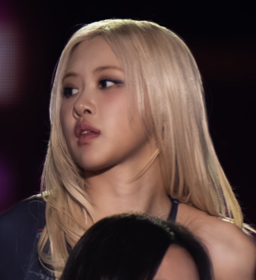 roseannepics's tweet image. 