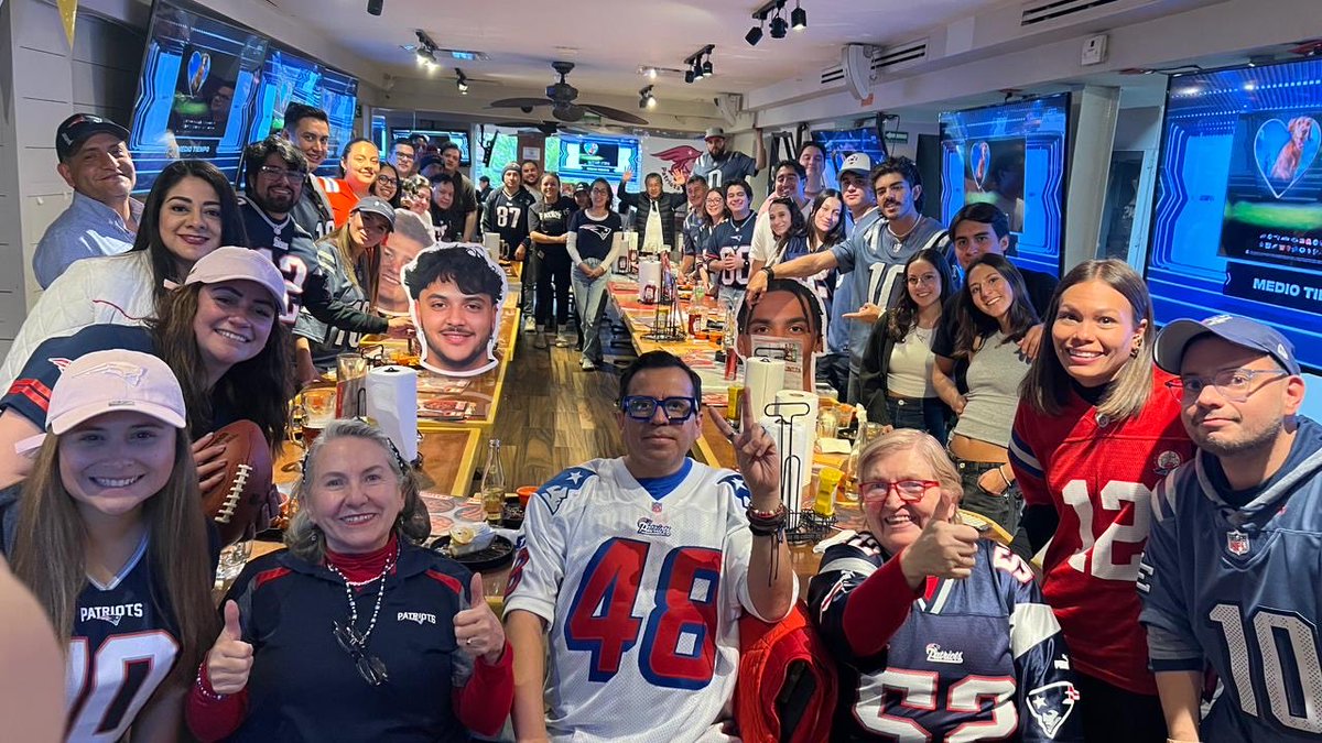 #FoxImpactoNFL <a href="/FOXImpactoNFL/">FOX Impacto NFL</a> 

Patriots Girls 🏈✨