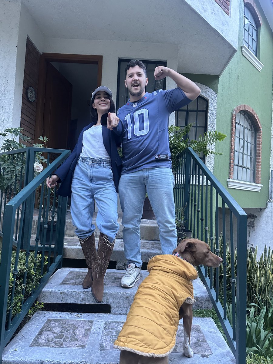 RuSotoB's tweet photo. Domingo de playoffs  #NFLEnTelevisa https://t.co/ChpXQmF2IU