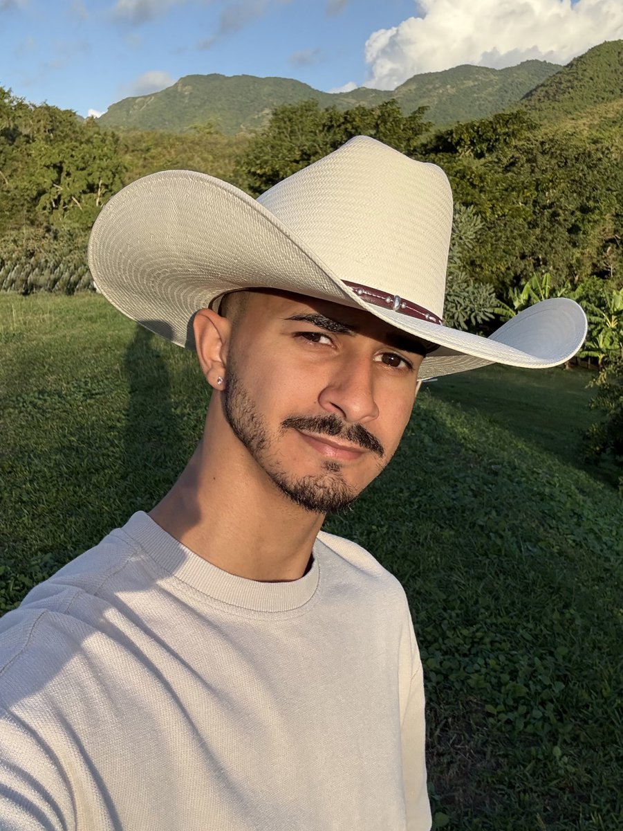 Mami soy tu vaquero..dime vaquero 🎶