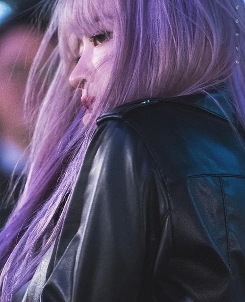 Oh, don't it sound so sweet?
Sugar on your tongue when you talk to me
Oh, you know I get so weak
Thinkin' 'bout you underneath my sheets
Heaven's so far away
Down on my knees, you make me pray
Oh-oh-oh, oh-oh-oh-oh

— <a href="/mundanewannabe/">ʜᴀɴɪ shade</a>