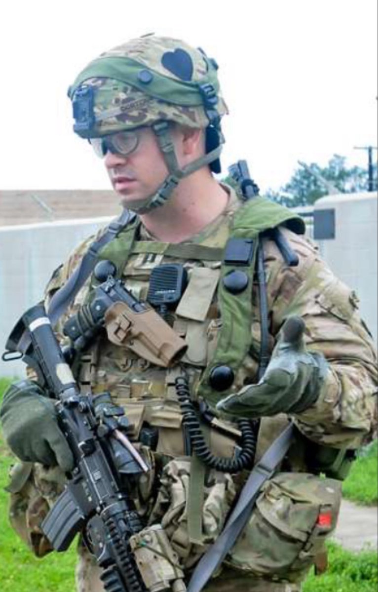 You will never convince me that these aren’t the same dudes