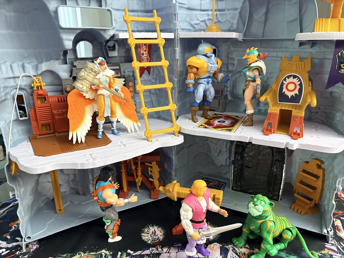 ColorlessTune's tweet image. I may have gone too far in a few places. 

#Mattel #Motu #CastleGraySkull #Unboxing #ToyPhotograpghy