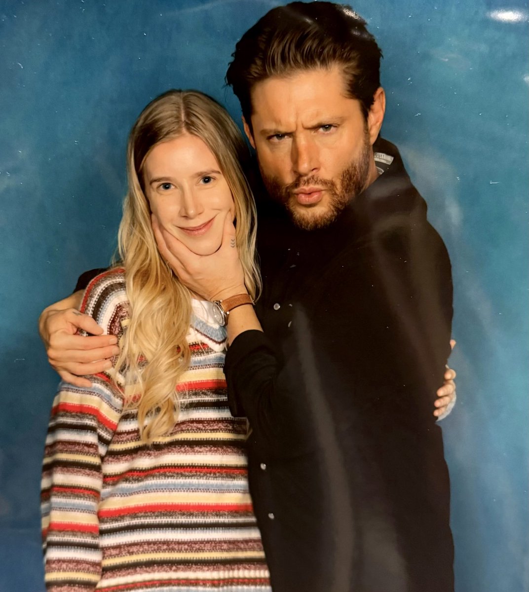 Jensen “can I touch your face” Ackles strikes again.
Vegas you have been a dream 🫶🏼

<a href="/JensenAckles/">Jensen Ackles</a> #SPNLV #spnvegas