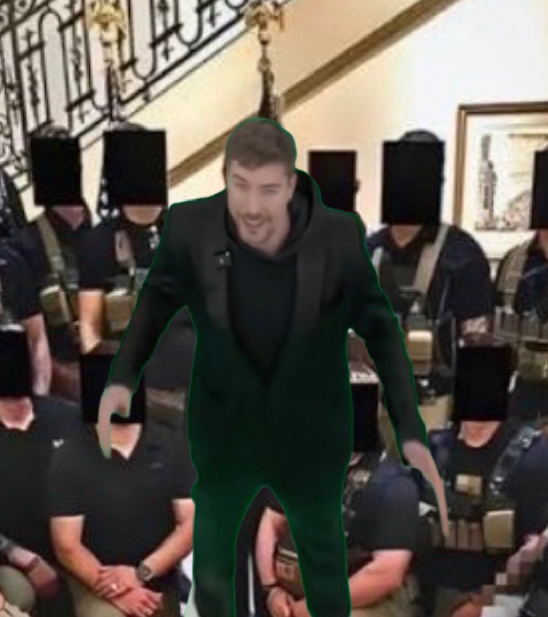 deplawyerr's tweet image. First one to catch maduro wins a million dollars