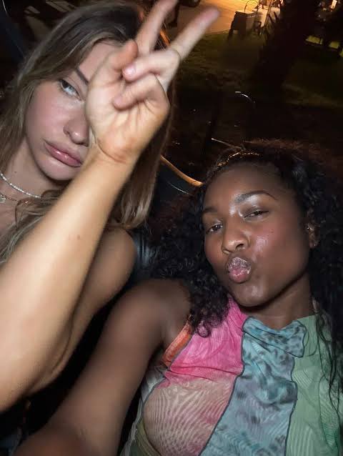 lifeoffallon's tweet photo. wishing a very happy birthday to this baddie! i literally love and adore you so much. 🩷 https://t.co/Ubm5vuX2oF
