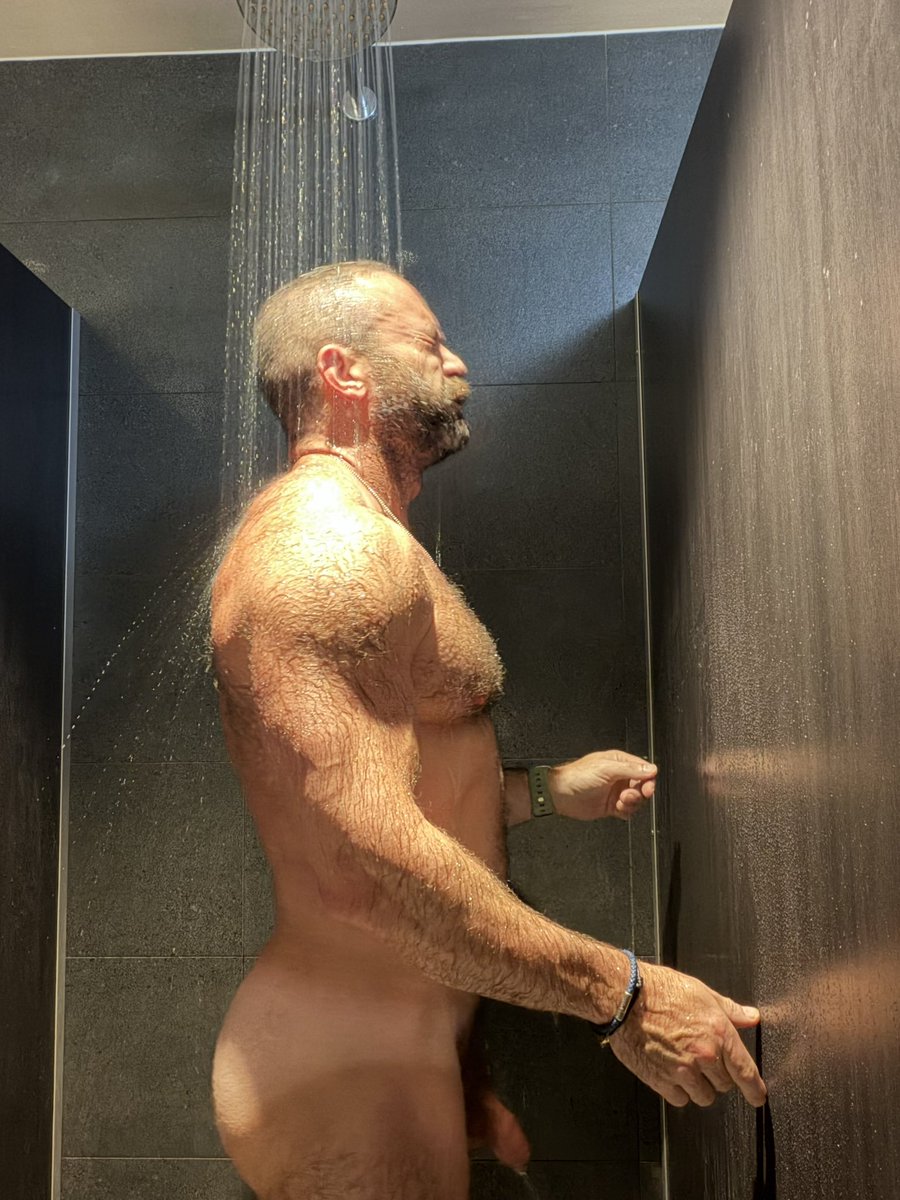 Smutty Smuts tweet media