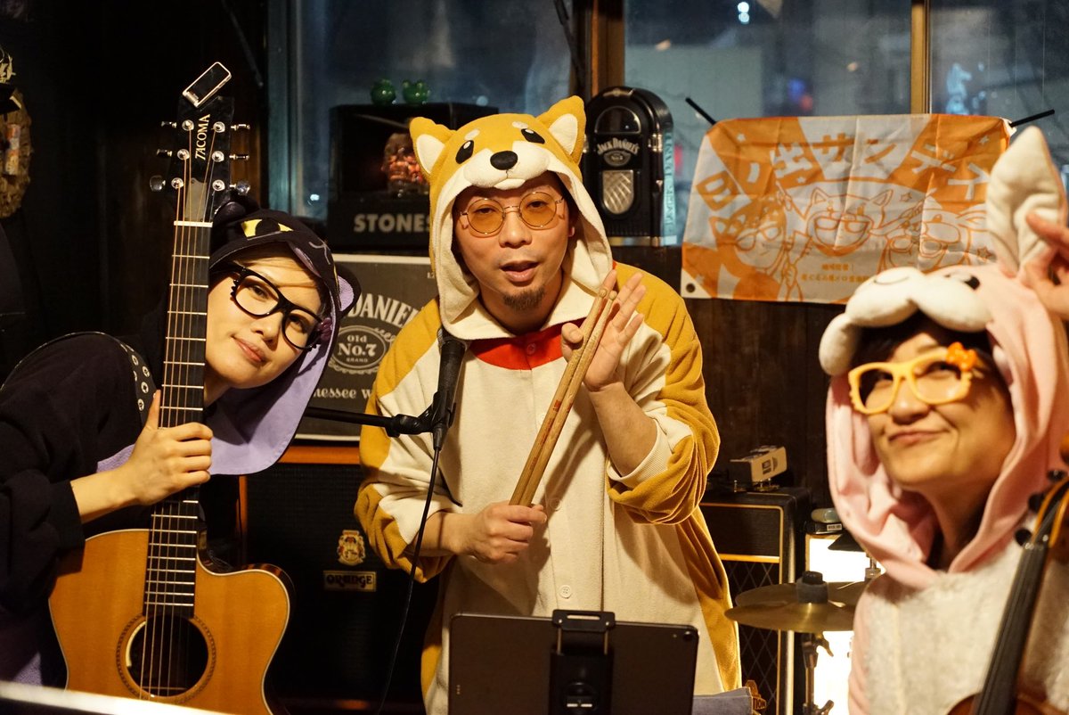 1/11(日)、#野毛 のBar Smokyでの新年初ライブのレポを、FacebookにUPしました！