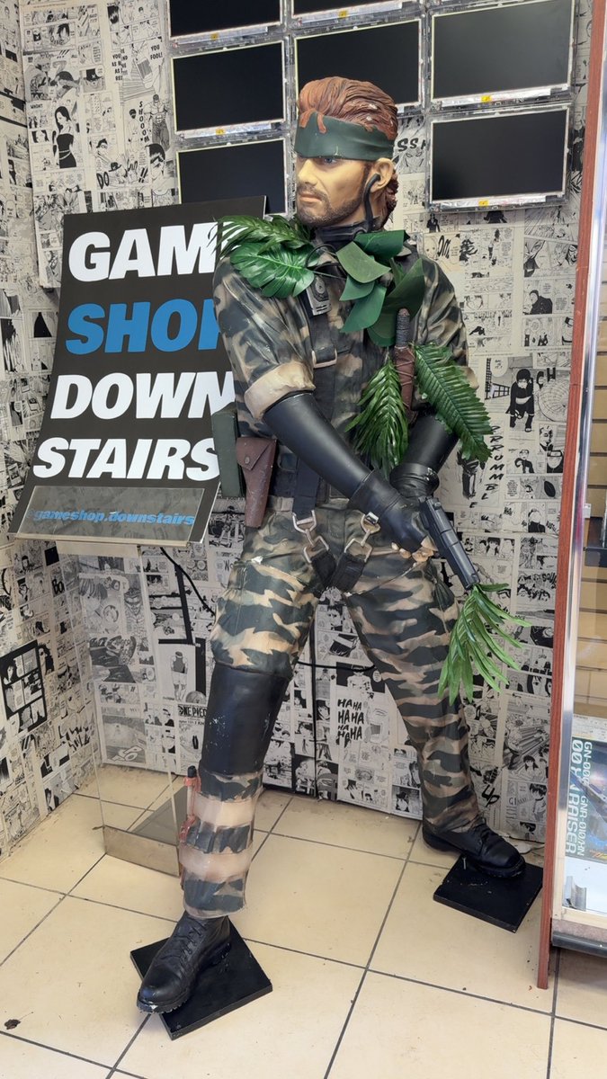 Memes, Genes, & Snakes : A Metal Gear Fan Con tweet media