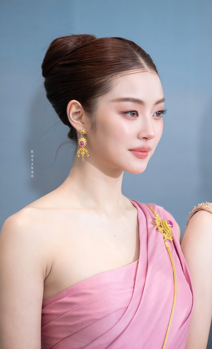 สวยจนผมต้องโหเลย