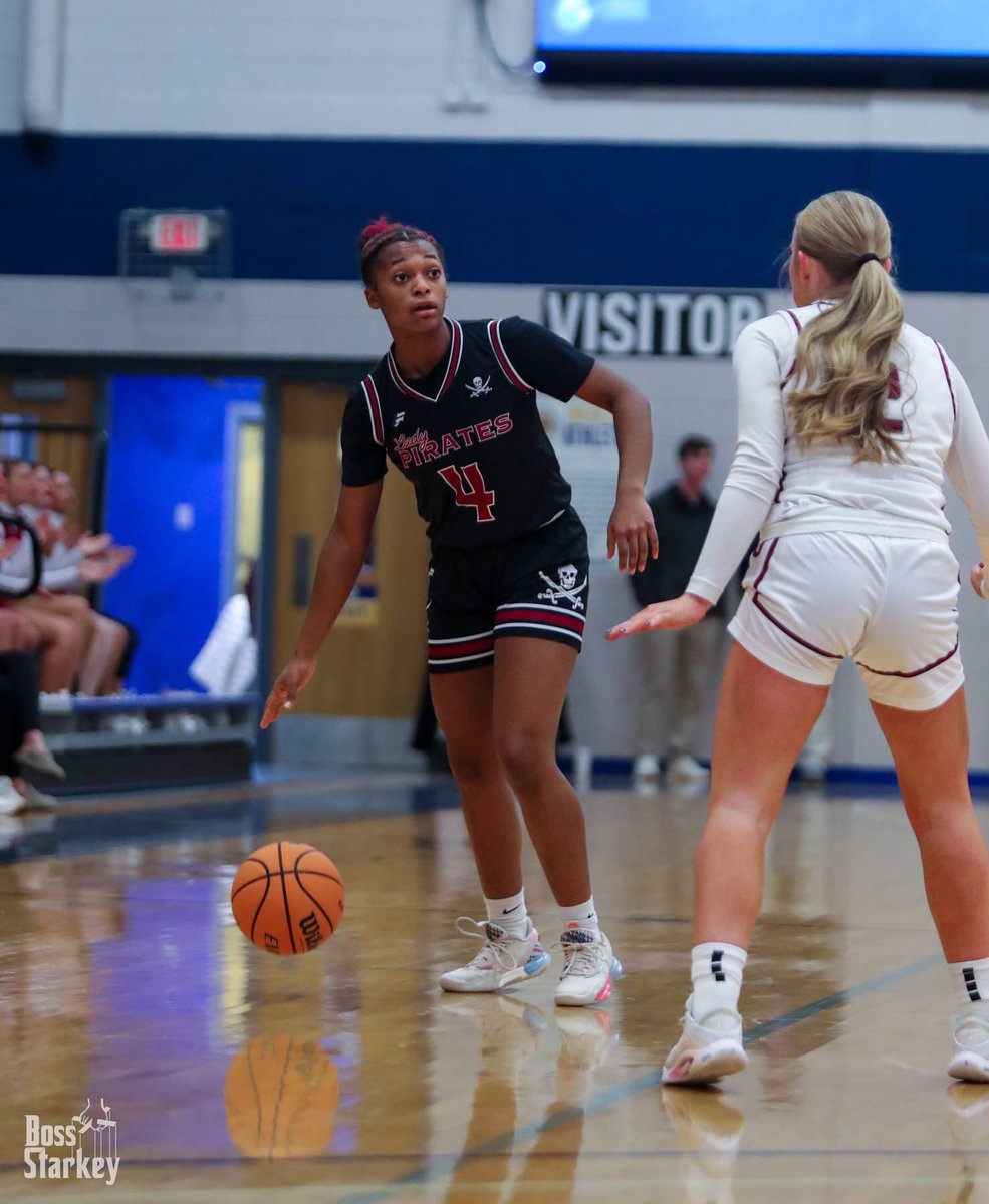 Check out Boaz Lady Pirate Sophomore, Raina Underwood!! Raina has had a great first season with us. She is relentless on the defensive end of the floor, is extremely smart and coachable, and leads our team in assist with 48. She is a ⭐️. #SailsUp <a href="/RainaUnder10262/">Raina Underwood 📚#4🥎 #4🏀 #13 FF🏈</a>