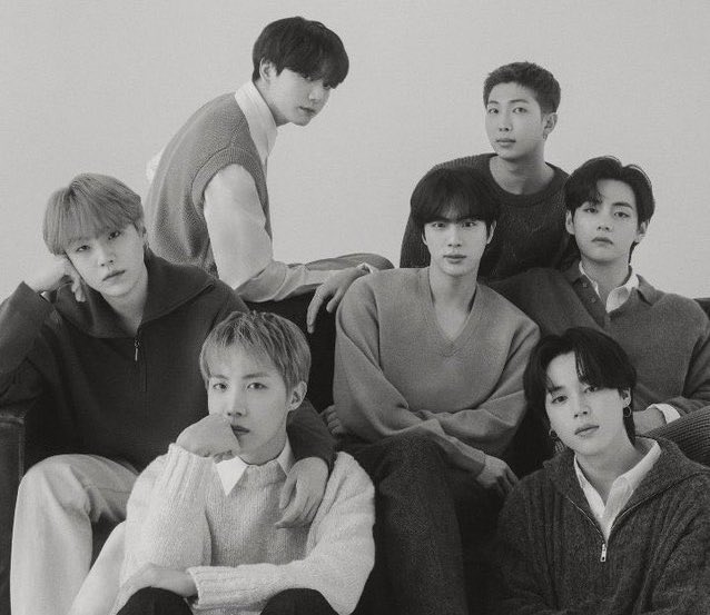 btschartsdailyc's tweet image. 👤Both #BTS and ARMY seem to be excited for the full group comeback..In one live video, you exclaimed, "This is BTS's prime time."

#JIMIN: That was a comment based on the idea that physical age is like that. But, as you asked, if BTS's new album could be called their prime, it…