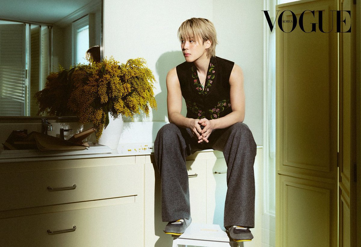 _BTSMoments_'s tweet image. New photos of #Jimin x VOGUE Korea (3)

(vogue.co.kr/?p=745085) 
JIMIN FOR VOGUE KOREA
JIMIN X VOGUE 
#JIMINxVOGUEKOREA
#JIMINxDIOR