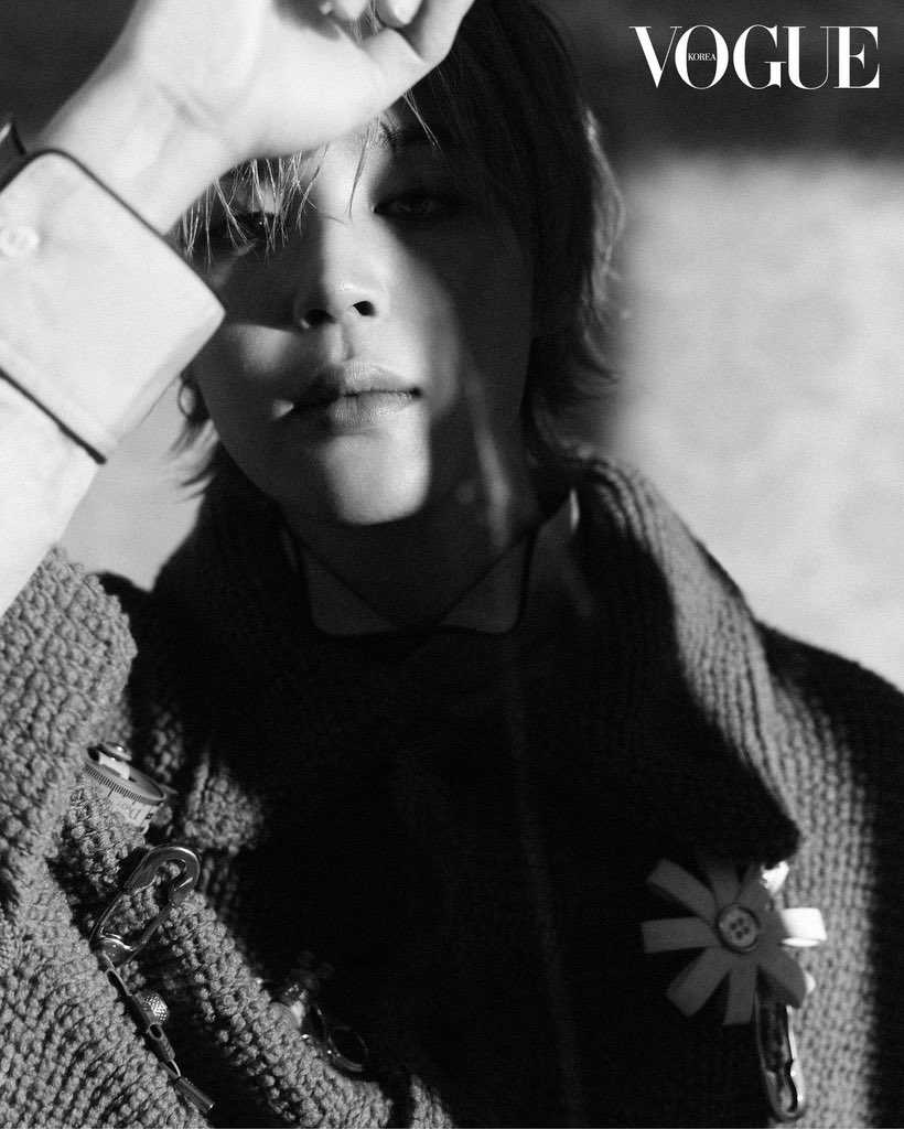 _BTSMoments_'s tweet image. New photos of #Jimin x VOGUE Korea (7)

(vogue.co.kr/?p=745085) 
JIMIN FOR VOGUE KOREA
JIMIN X VOGUE 
#JIMINxVOGUEKOREA
#JIMINxDIOR