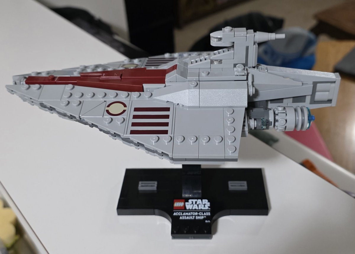 #LEGO #StarWars #StarshipCollection 
Completed building Acclamator-Class Assault Ship. Bag 4 of 4!