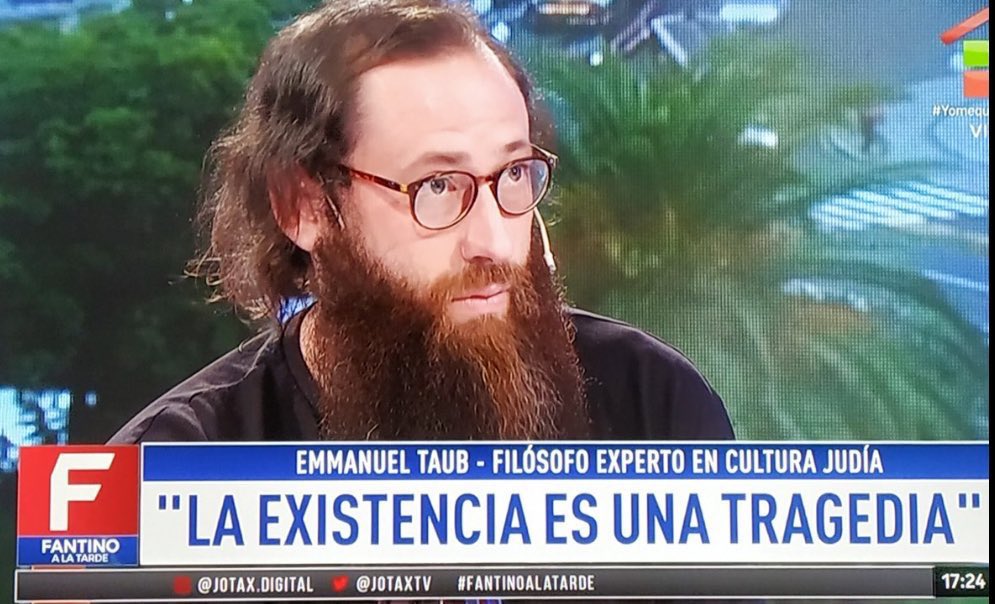 Después de casi un mes de licencia tengo que poner la alarma para ir a laburar mañana 😭