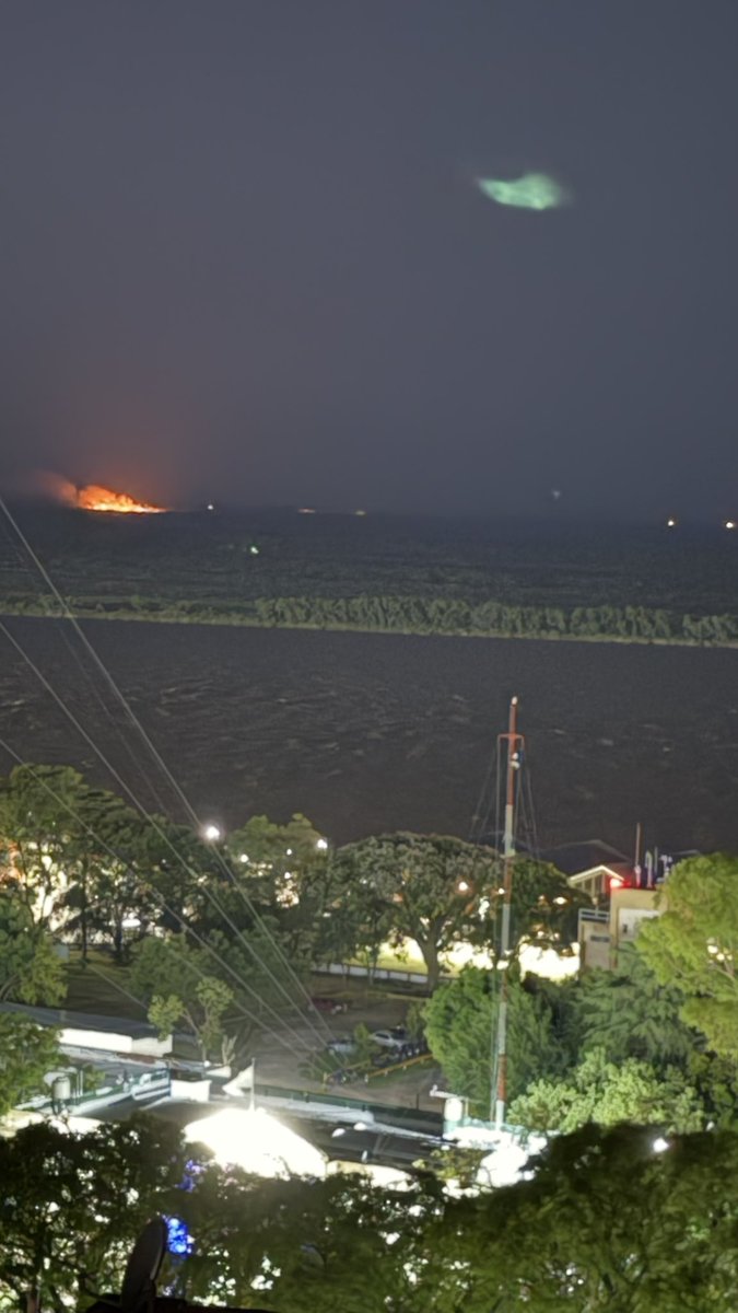 Foco de incendio en la isla. 🥲