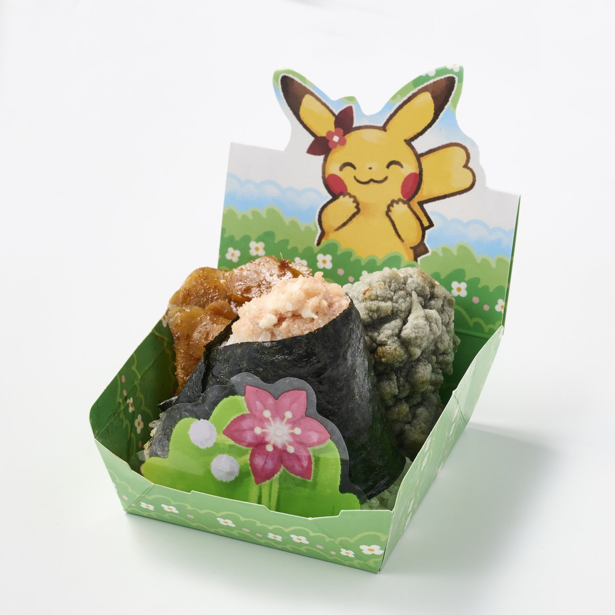 PokeParkKANTOjp's tweet photo. ピカチュウのおにぎりやでは、おにぎり・とん汁・からあげなどを販売するよ！おにぎりトレーは、ピカチュウの表情違い全5種のデザインから、1種をお渡しするよ。どの表情かは、当日のお楽しみ！
https://t.co/utivkZiMmD
#ポケパークカントー #pokeparkkanto https://t.co/aRgfYuWAi8