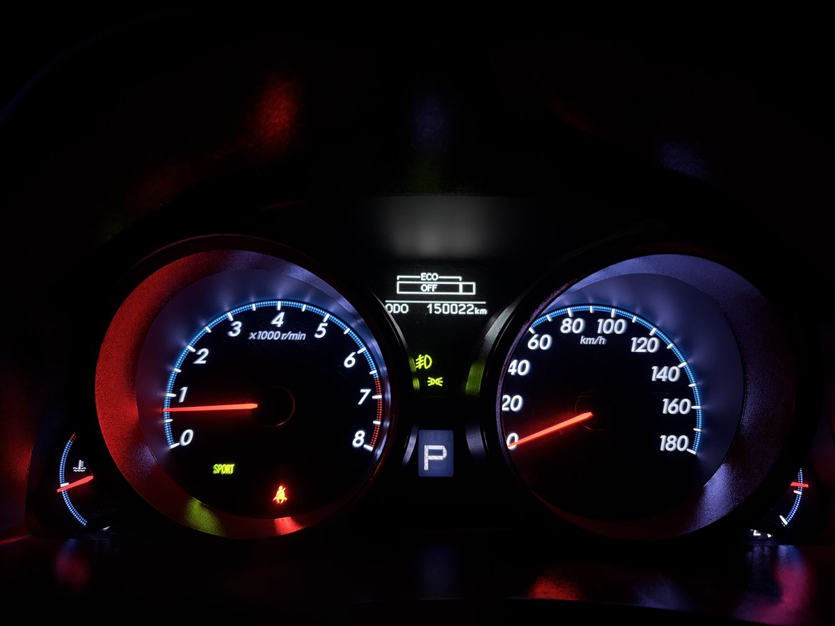 grx130_fc3s's tweet image. そういえば、昨日ヘッドライト片側死んで15万キロ突入した😇😇😇