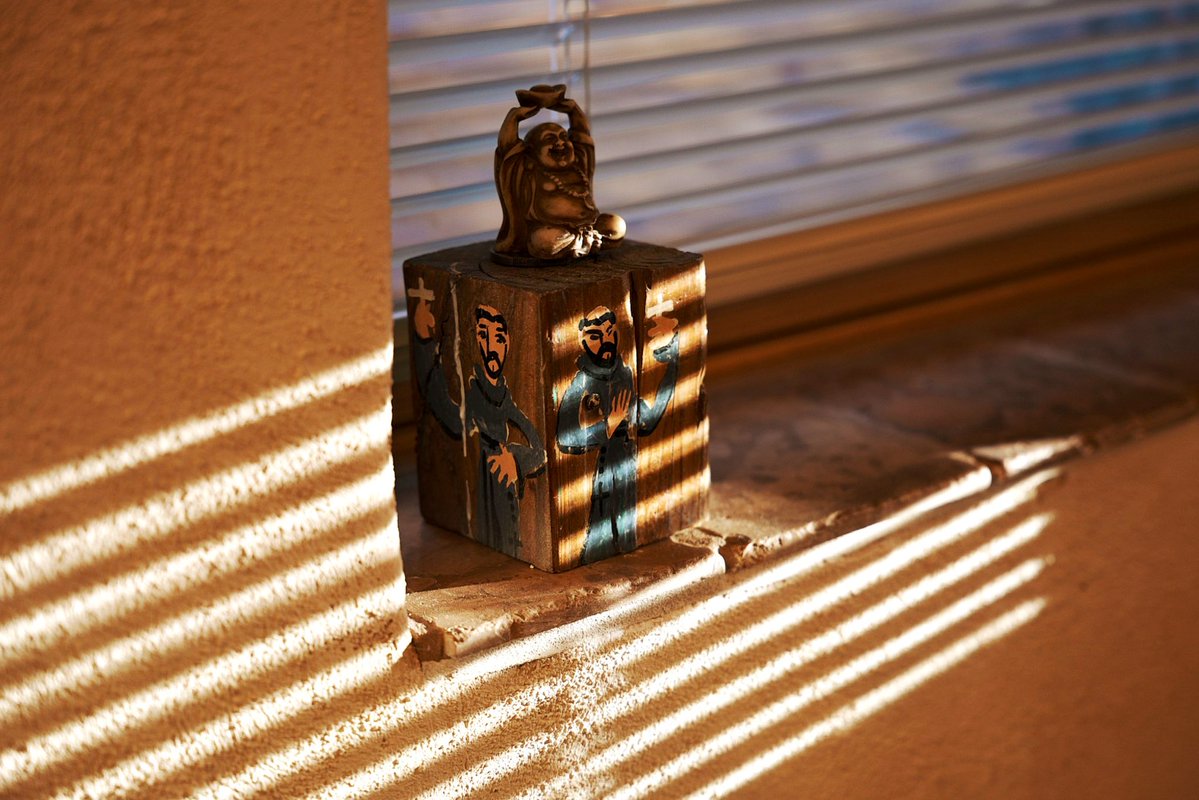 FMoore67's tweet image. Light and shadow.