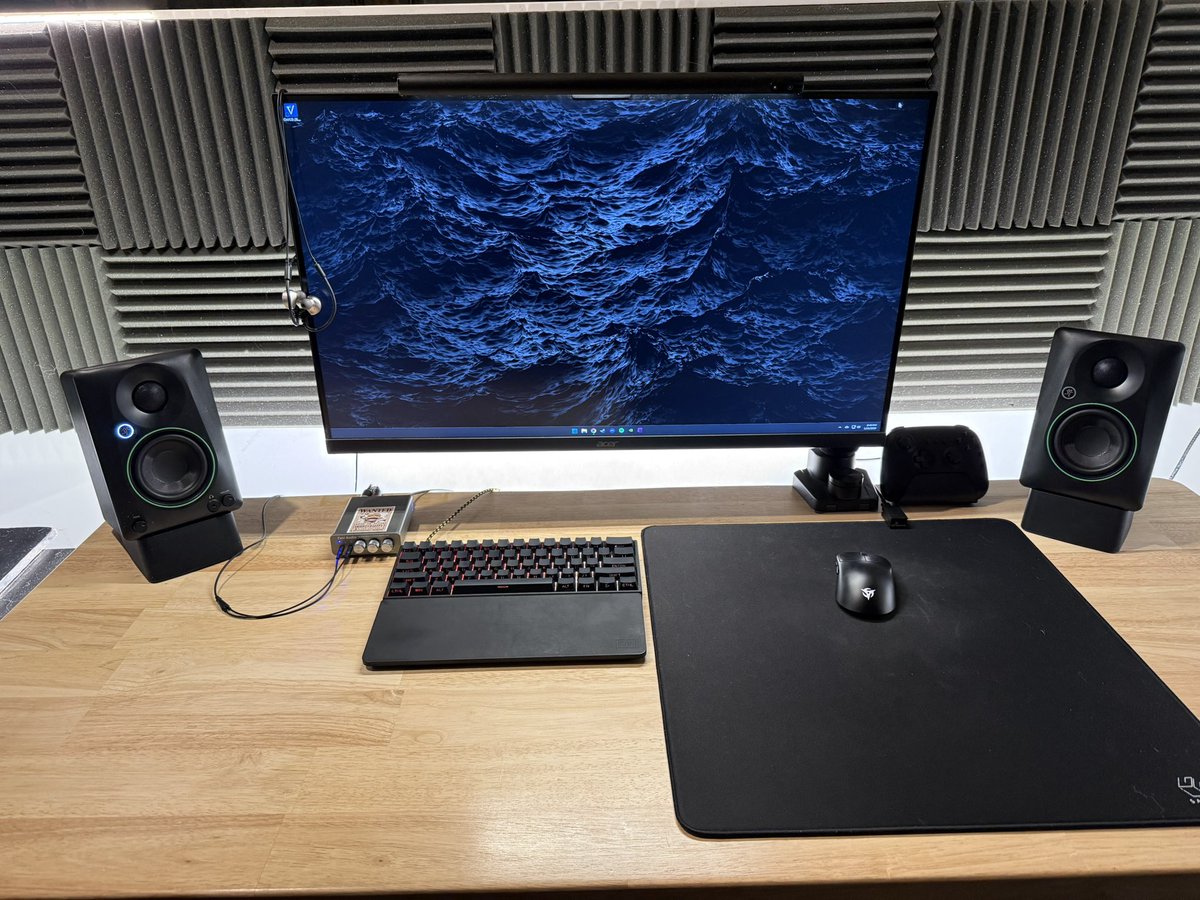 Jayber29's tweet photo. Trying out some speakers with the Fosi K5. Big Sound https://t.co/Fr0fCsrPzR