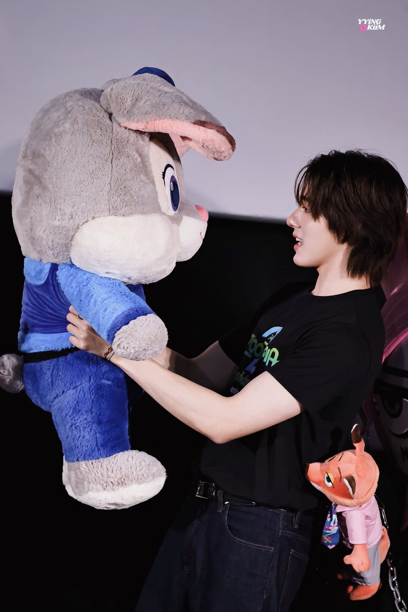 pugluvtengbabe's tweet image. START THE DAY WITH NANI

Monday morning ค้าบบบนานิ🌻ขอให้วันนี้เป็นวันเริ่มต้นสัปดาห์ที่ดีของนานินะ ยิ้มเยอะๆแฮปปี้ๆนะคับ🩷🤍

#hirunkit_ @Hirunkit