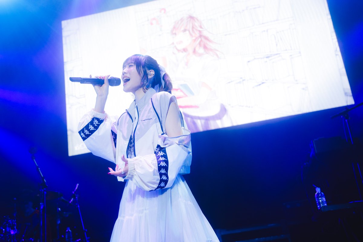 「CHiCO with HoneyWorks、初のベストアルバムリリース決定+ワン」|BARKS編集部のイラスト