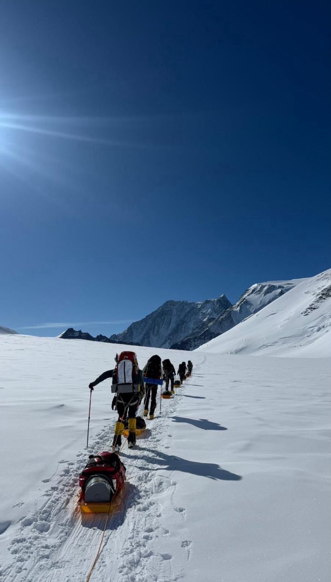 Seanofthesouth's tweet image. ▪️ #Local South Belfast lass #MakingHistory Well done Rachel.! 

Reaching Antarctica’s highest peak  @ 5000m @ -50 degrees Celsius is no small feat!
Rachel is the first ever woman with Type-1 diabetes to climb Mount Vinson.

Fantastic..!..👏👏💥

@OLSPCK #Belfast  #Ireland ☘️