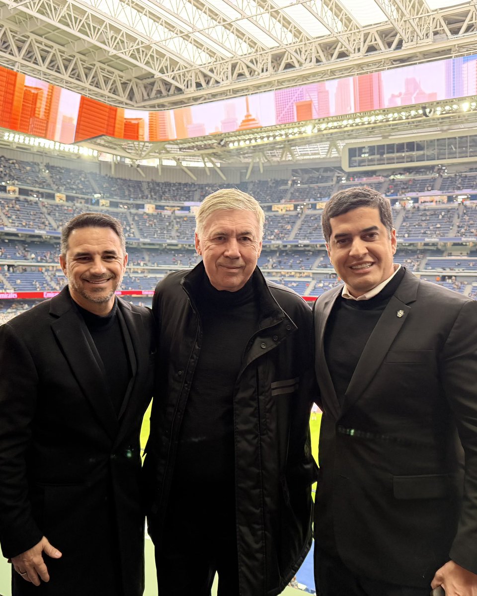 MrAncelotti's tweet image. Que alegría ver al Madrid ganar!
Y compartir la victoria con mi Vice Presidente y Director de Selecciones Nacionales.