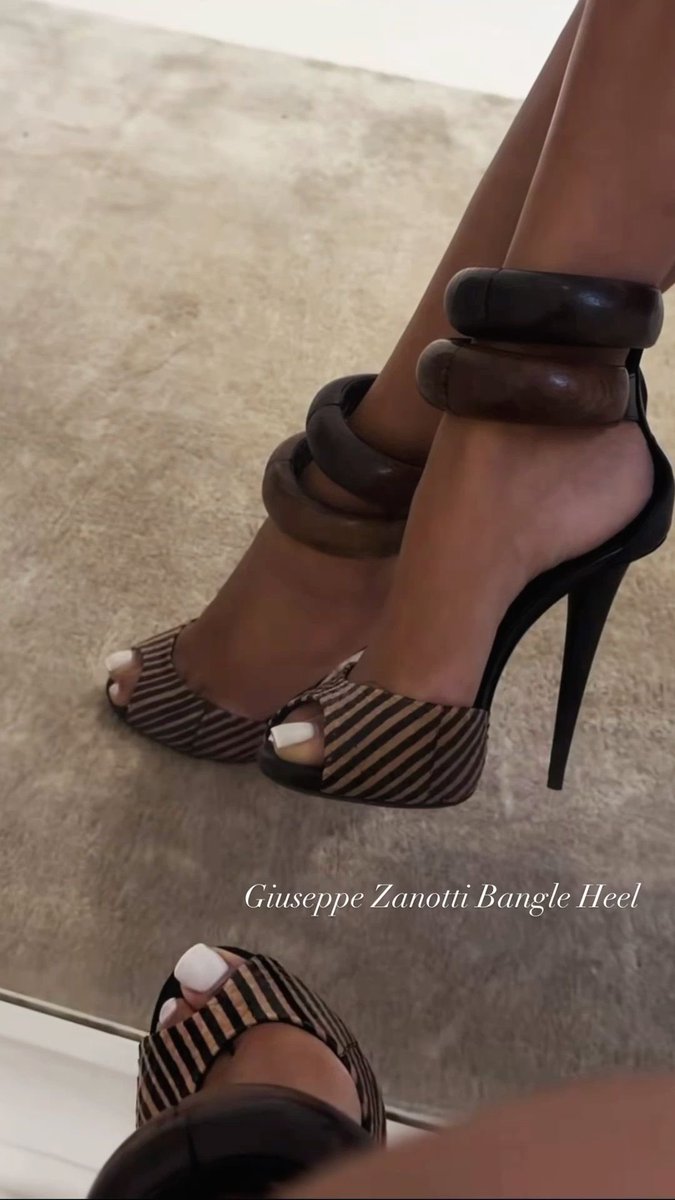 Giuseppe Zanotti Bangle Heel🫦
