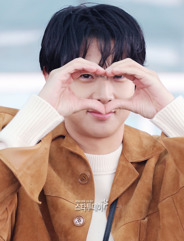 wooshik2021's tweet image. 🐶: 🫶🏻