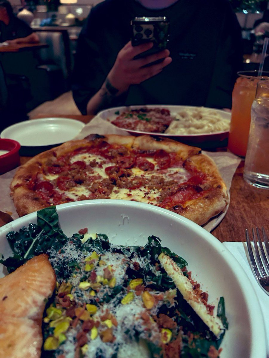 youswright's tweet image. 🥗🍕🍝