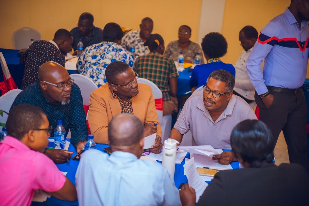 <a href="/MENFP_Education/">MENFP Education Haiti</a> <a href="/ValeryCoquillon/">Val_Official</a> <a href="/ONAPEHT/">ONAPÉ</a> <a href="/SherlyTanis/">🇭🇹 Sherly Tanis CATOR ✍🏽</a> <a href="/MarlyneJean/">Marlyne JEAN</a> <a href="/RegisteJerry/">Jerry REGISTE 🇭🇹</a> <a href="/raphelbelizaire/">Raphel Bélizaire</a> <a href="/EvensSTLOUIS/">Evens ST-LOUIS</a> <a href="/DAEPP_MENFP/">DAEPP MENFP</a> <a href="/MarcelusPatrick/">Joseph Patrick Marcelus</a> #MENFP || #DDEArtibonites ||  #Éducation

Les images des ateliers préparatoires aux Assises nationales de la refondation du système éducatif haïtien

- Département de l’Artibonite