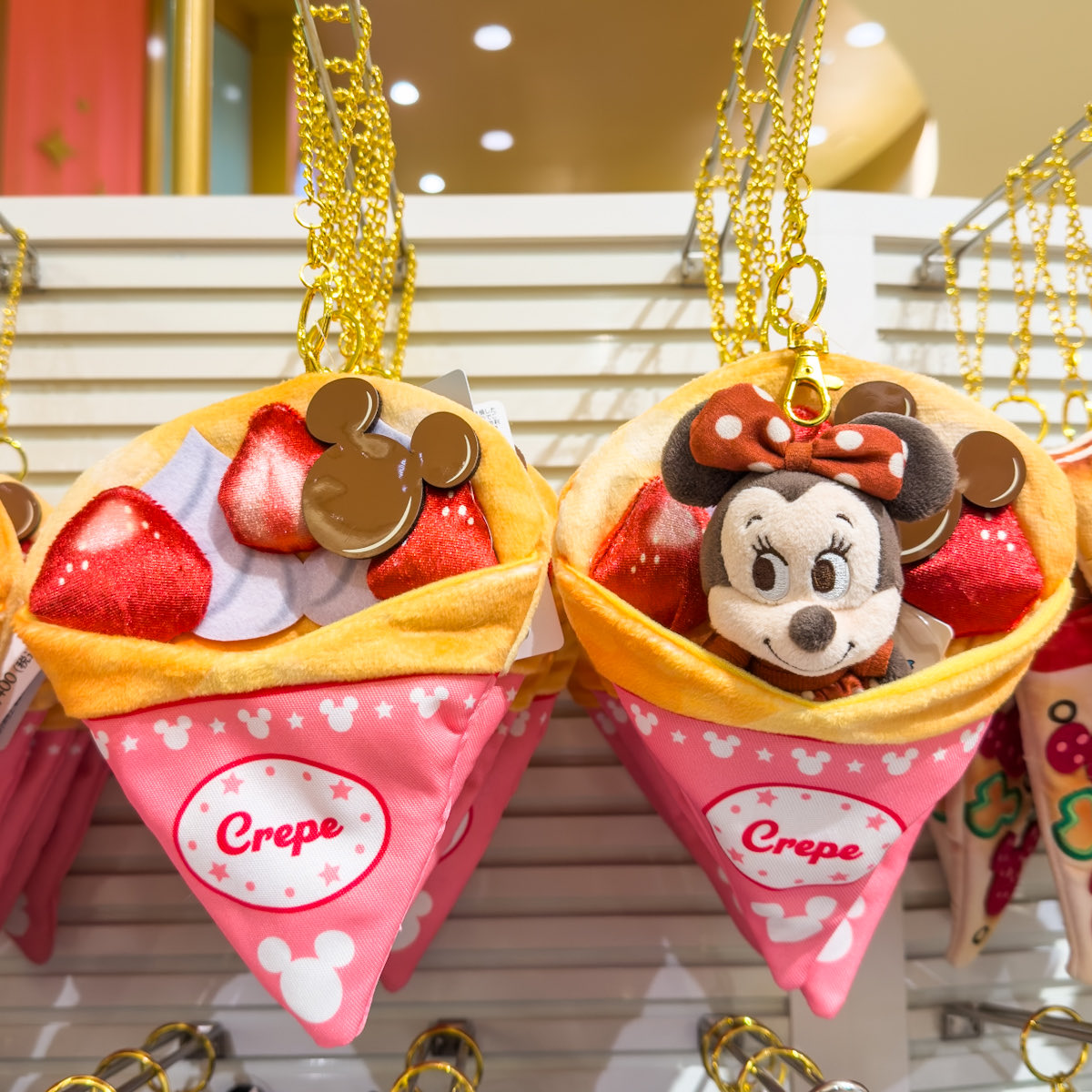 クレープ、ピザ、オムライス、カレー！ 「ディズニーストア」 ポケット