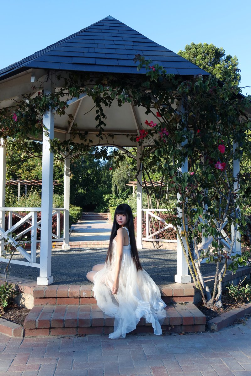 不用上班的日子，还在追着夏天跑。

在墨尔本猛吸一口盛夏的气息